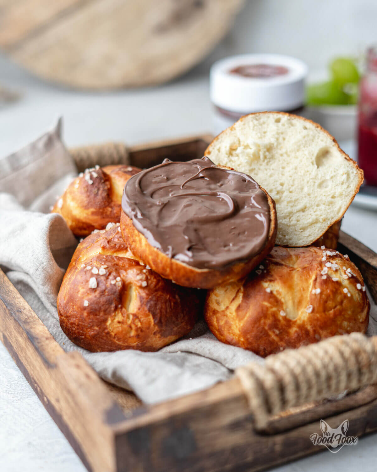 Protein Laugenbrötchen - einfaches Rezept - Food Foox Protein Laugenbrötchen - einfaches Rezept - Food Foox