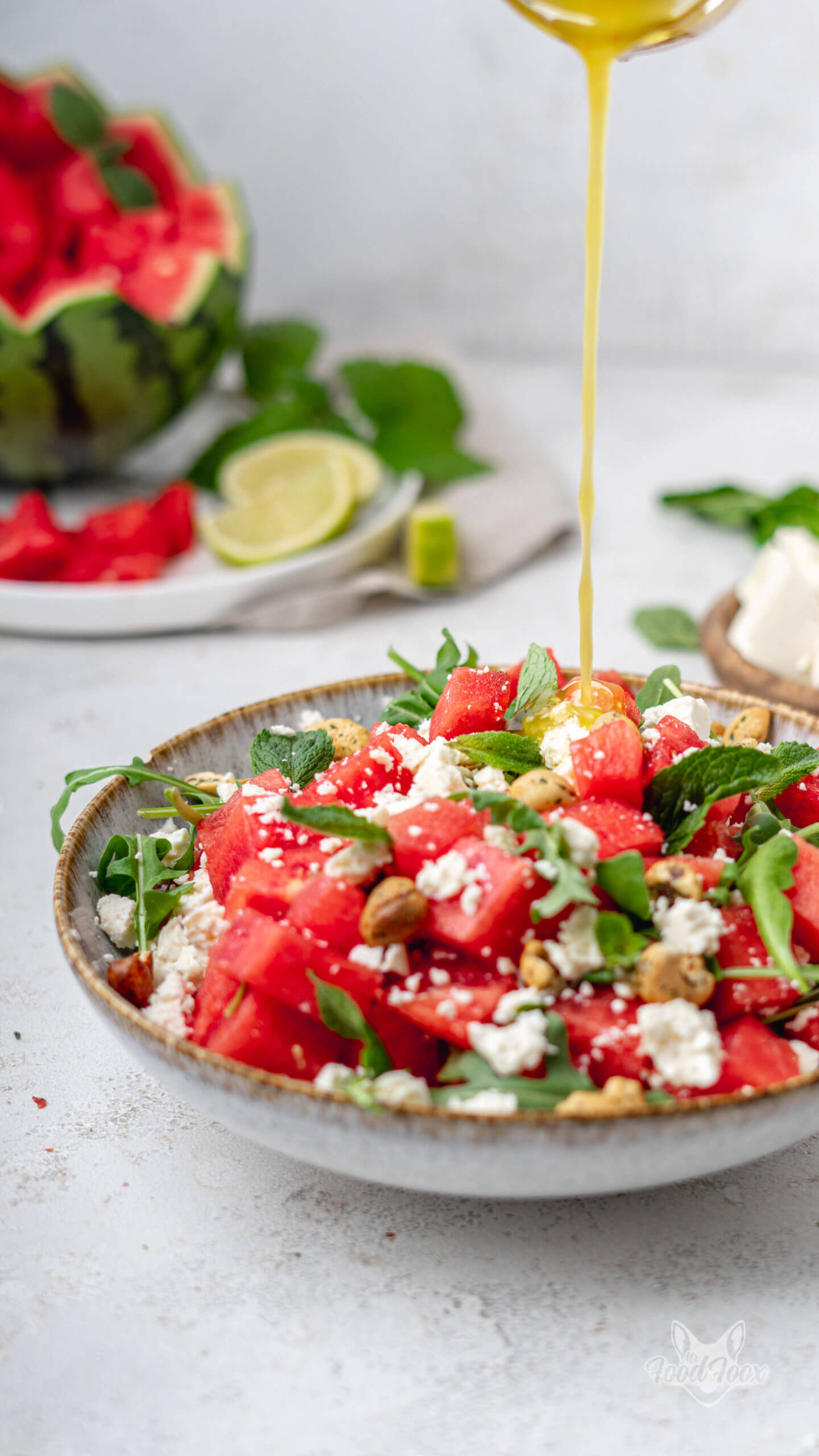 Fruchtig-frischer Wassermelonen-Salat mit Feta, Minze &amp; Rucola