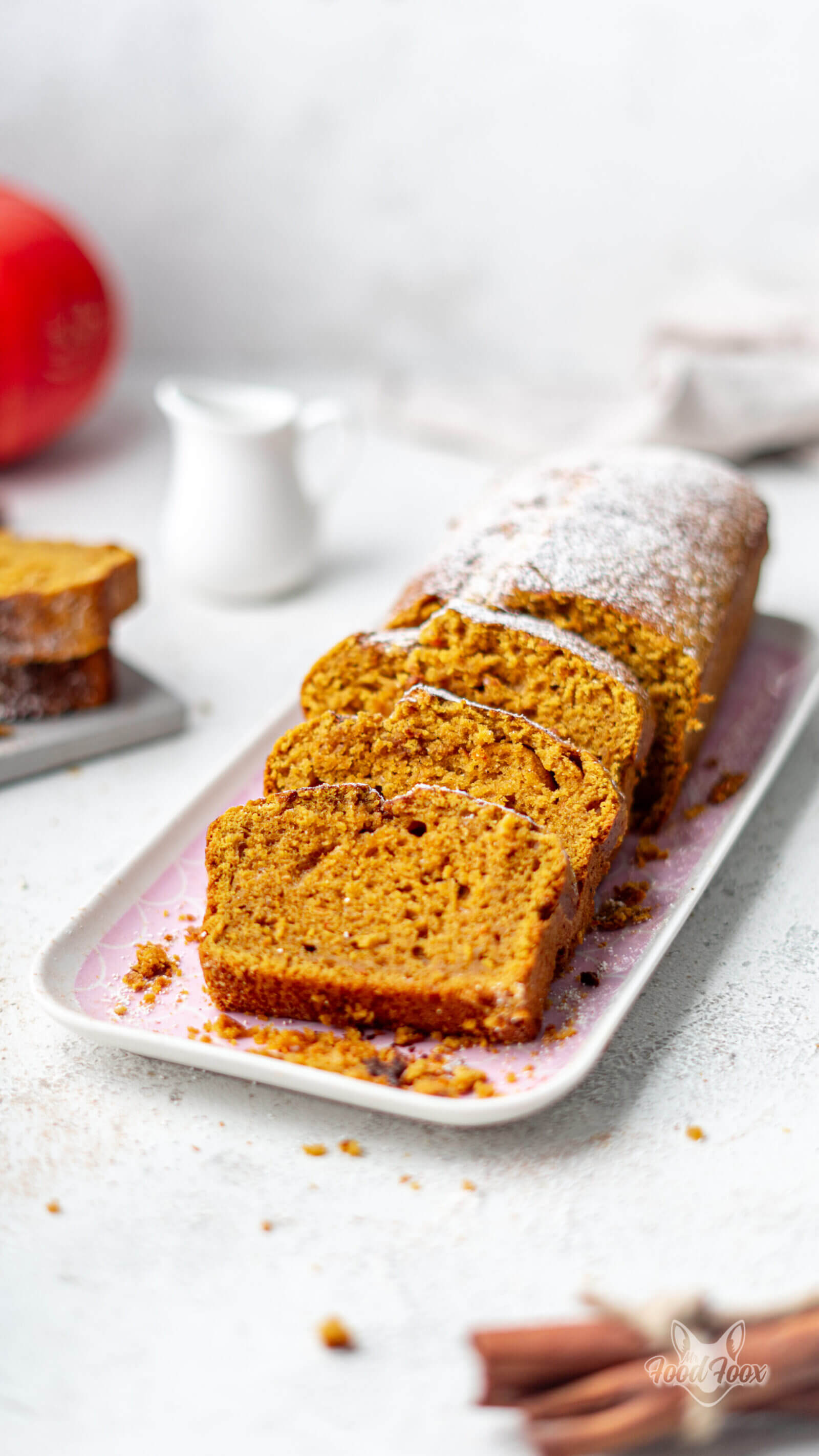 Saftiger Kürbiskuchen ohne Zucker aus der Kastenform