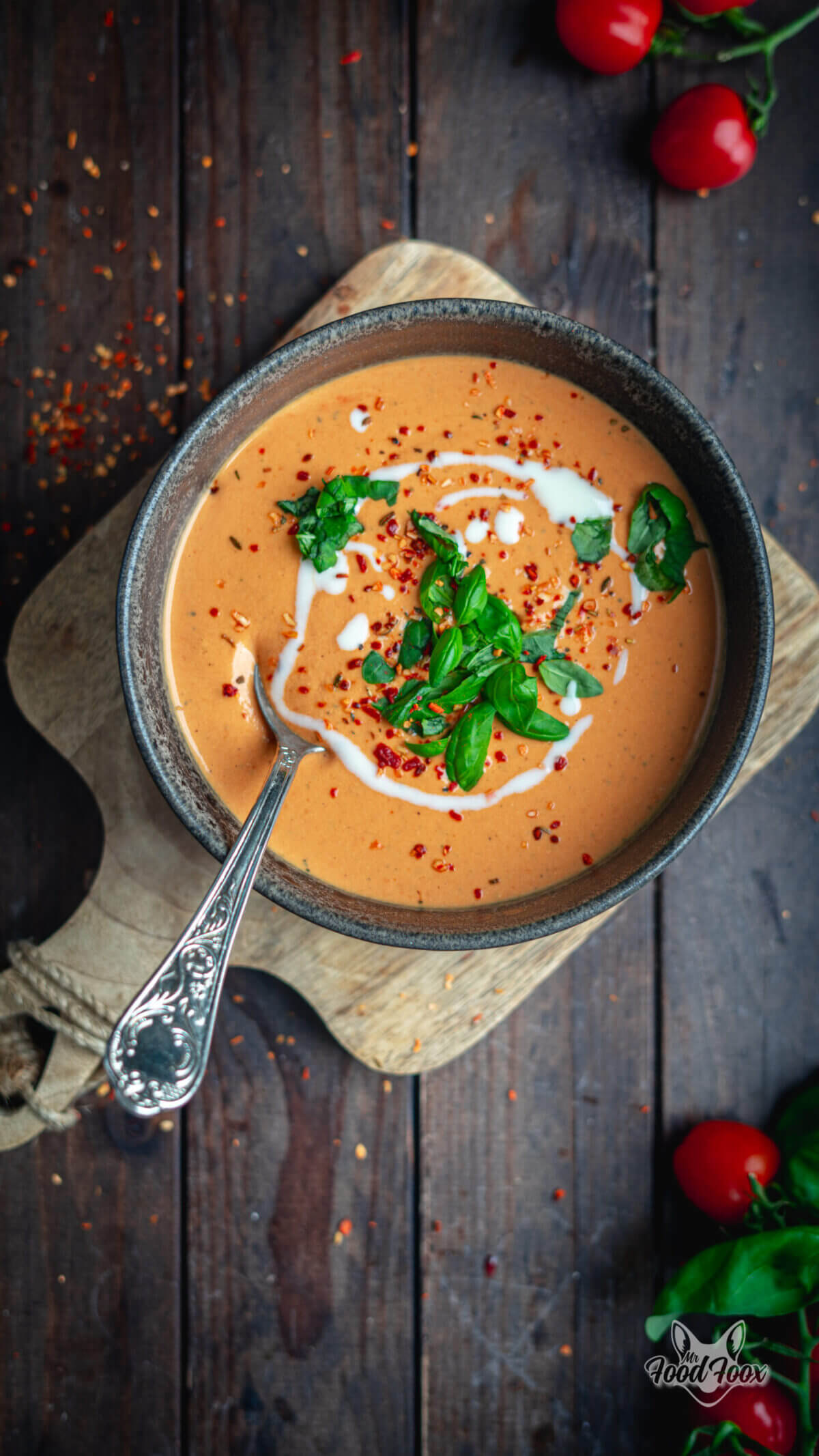 Kalorienarme Tomatensuppe – frisch, lecker &amp; zum Abnehmen